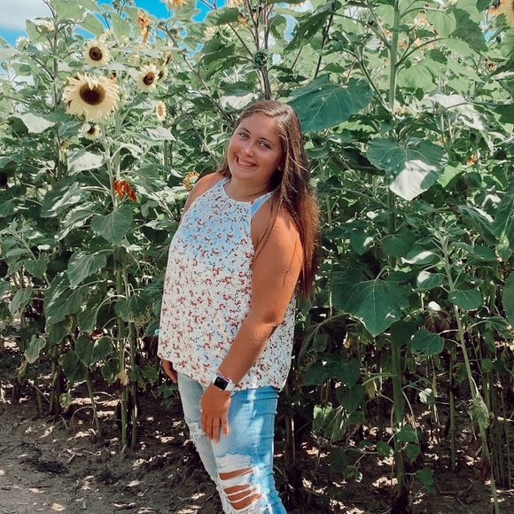 Meet your Posher, Eliza - Picture 1 of 1